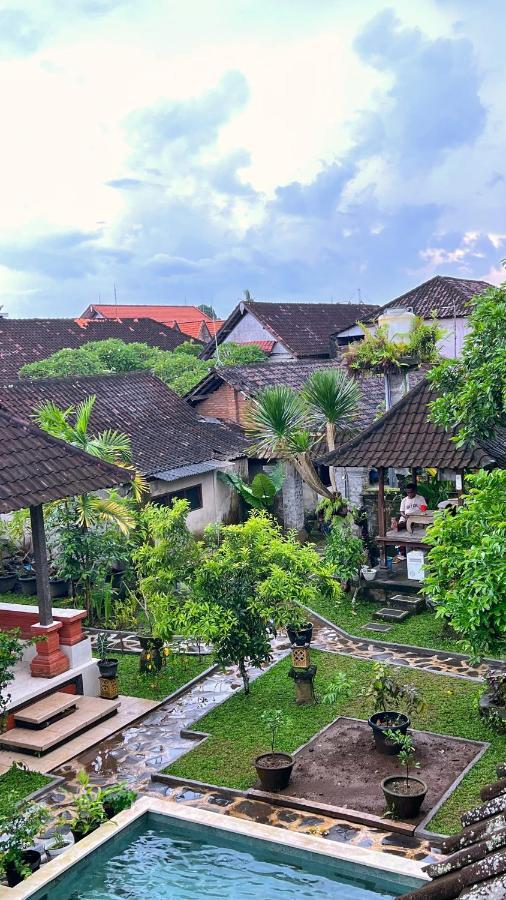 Gusti Home Stay Ubud Exterior foto