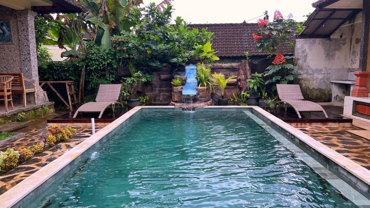 Gusti Home Stay Ubud Exterior foto