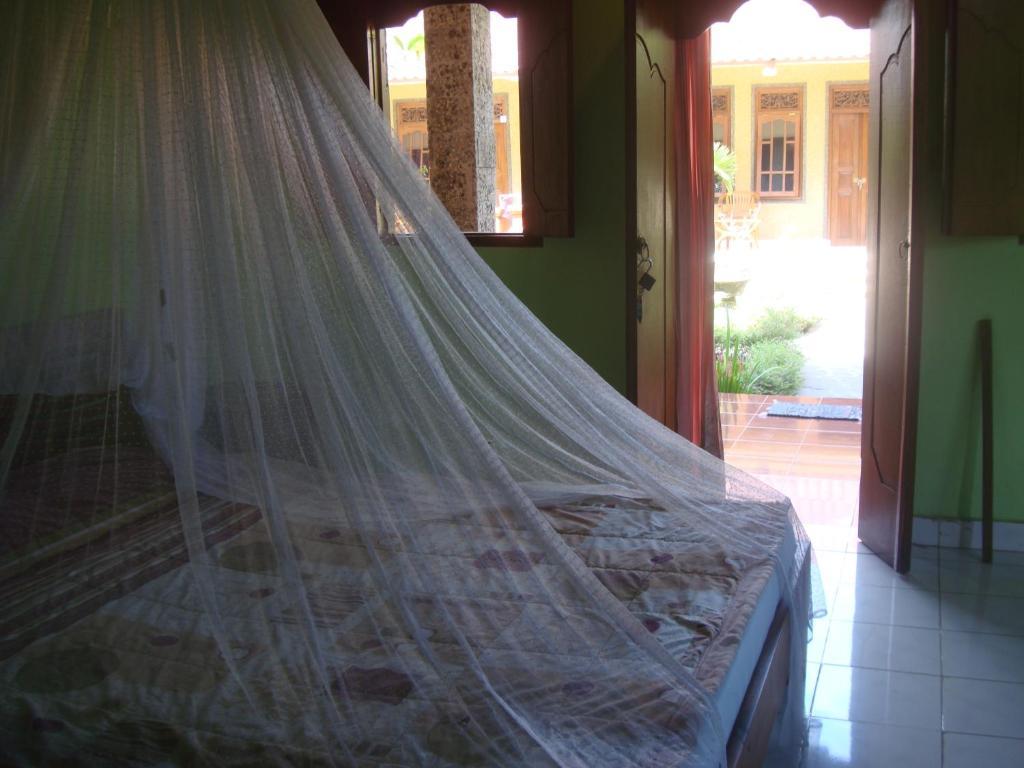 Gusti Home Stay Ubud Zimmer foto